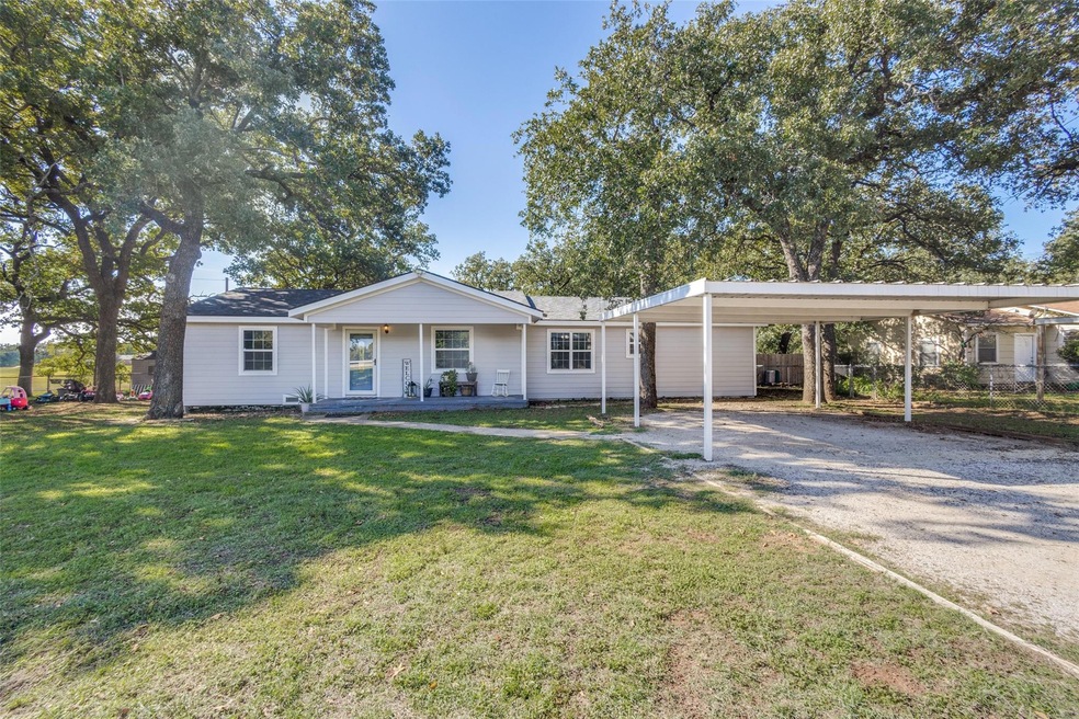 3112 Texas 114, Paradise, TX 76073 - photo 1