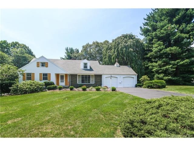11 Edgewood Rd, Oxford, CT 06478 - photo 1