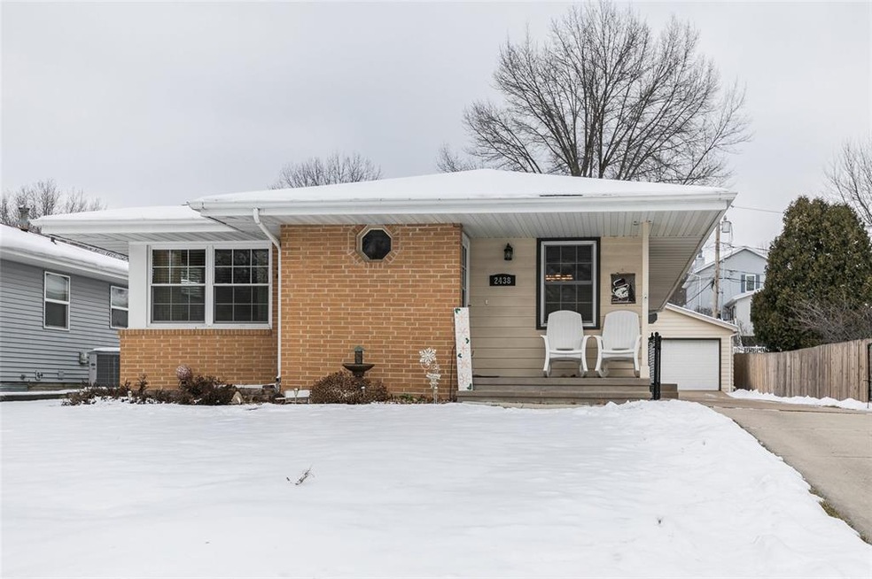 2438 O Ave NW, Cedar Rapids, IA 52405 - photo 1