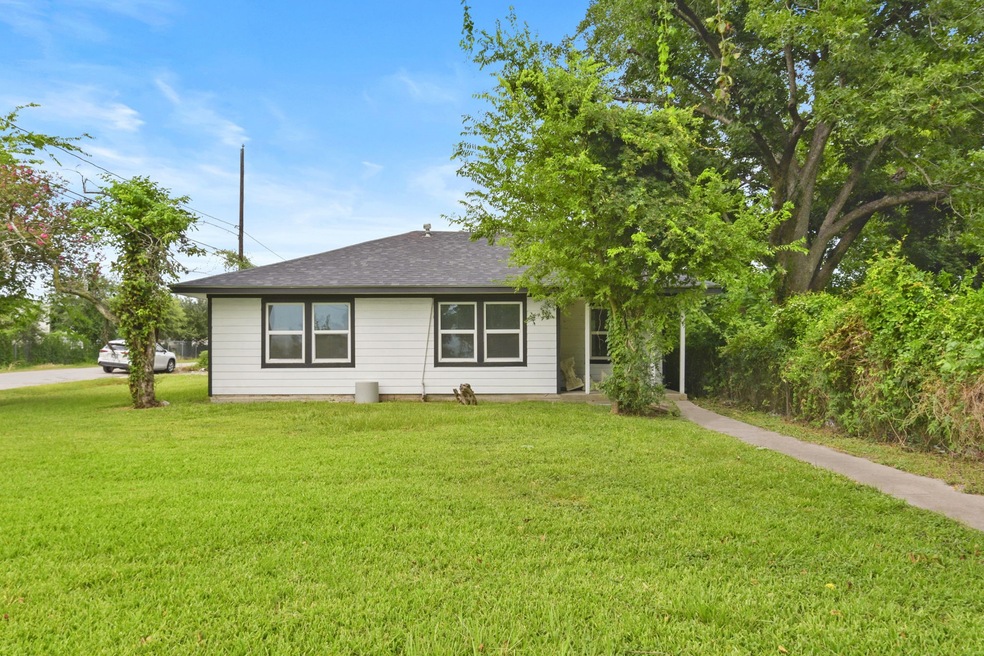 7201 Homestead Rd, Houston, TX 77028 - photo 1