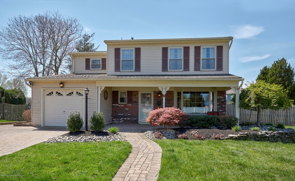 90 Appletree Rd01