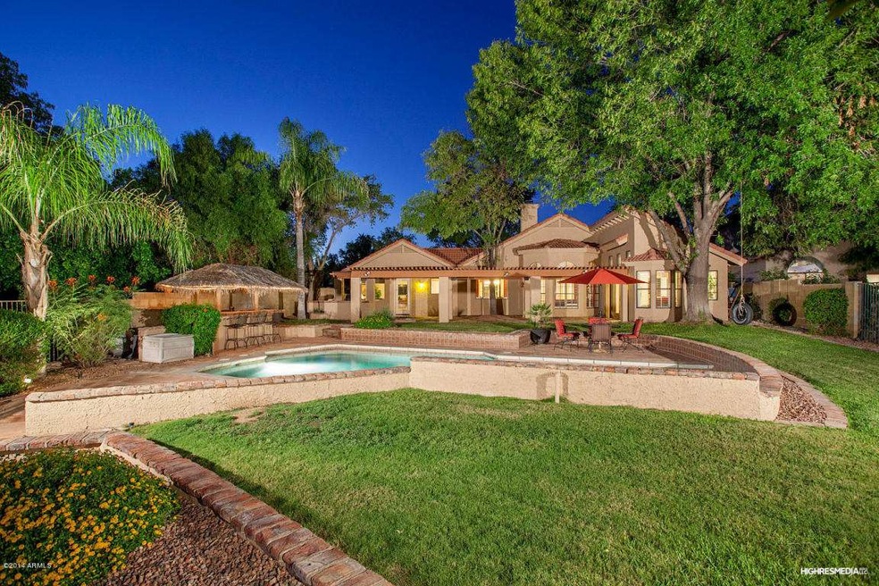 121 S Lakeview Blvd, Chandler, AZ 85225 - photo 1