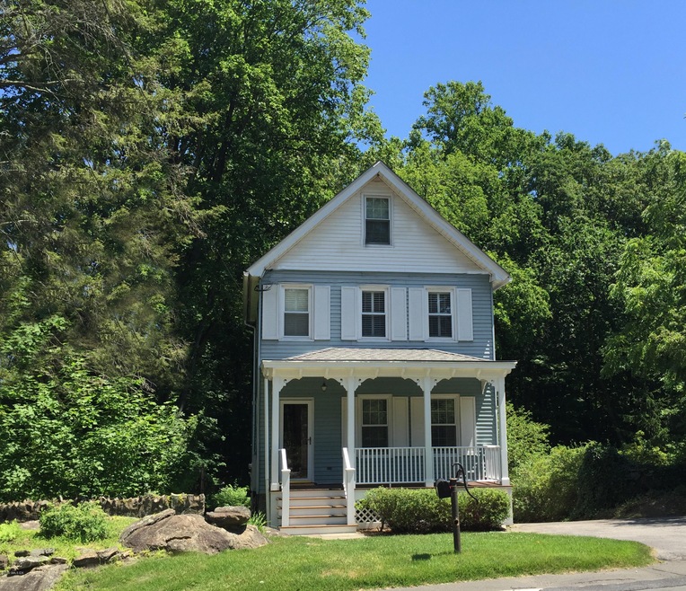 117 Weaver St, Greenwich, CT 06831 - photo 1