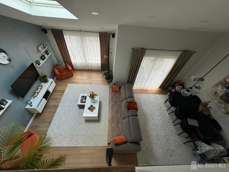 26 Front Ct, Old Bridge, NJ 08857 - photo 1