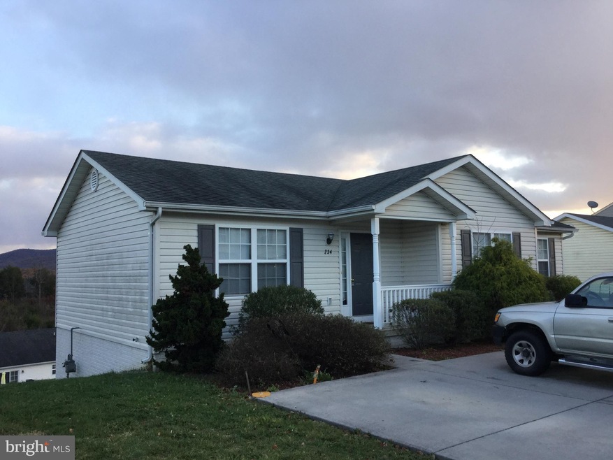 234 Aden Dr, Strasburg, VA 22657 - photo 1