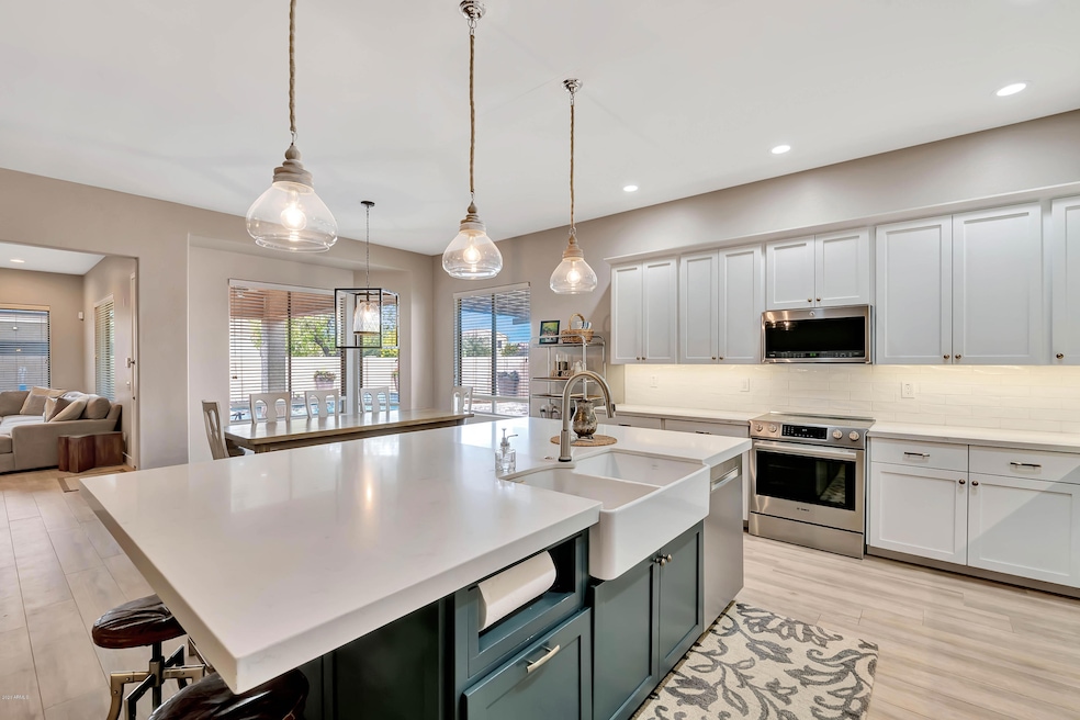 10226 E Laguna Azul Ave, Mesa, AZ 85209 - photo 1