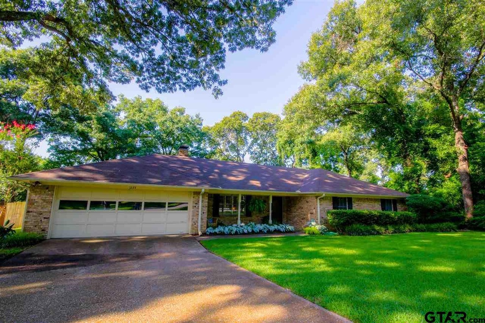 1224 Kingsbury Dr, Tyler, TX 75701 - photo 1