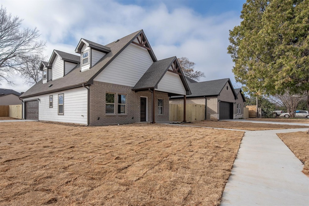 8901 Silver Creek Rd, Fort Worth, TX 76108 - photo 1