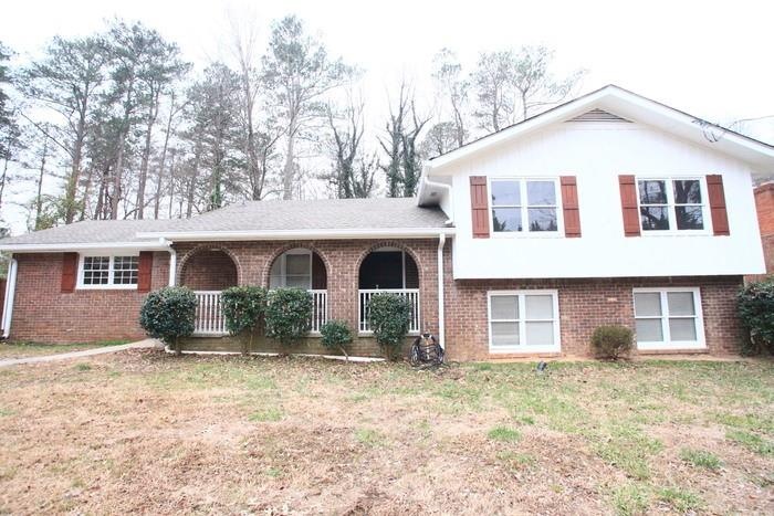1875 Bill Murdock Rd, Marietta, GA 30062 - photo 1