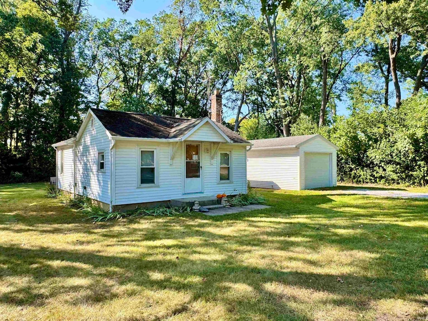 56365 Strathmore Dr, Elkhart, IN 46516 - photo 1