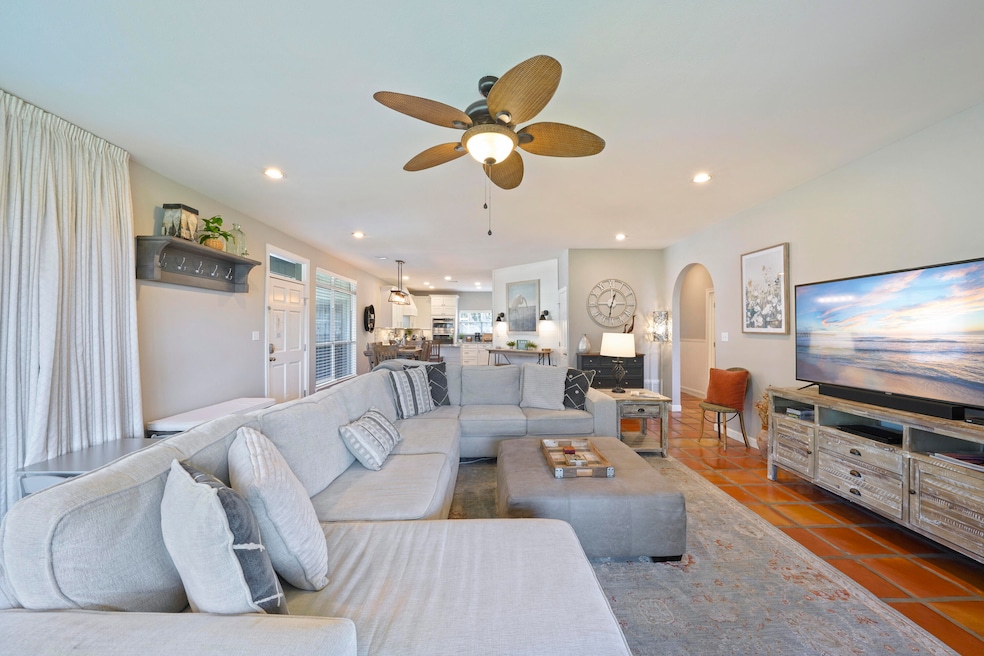 For Sale $1,050,000 • Co-Listing Agent