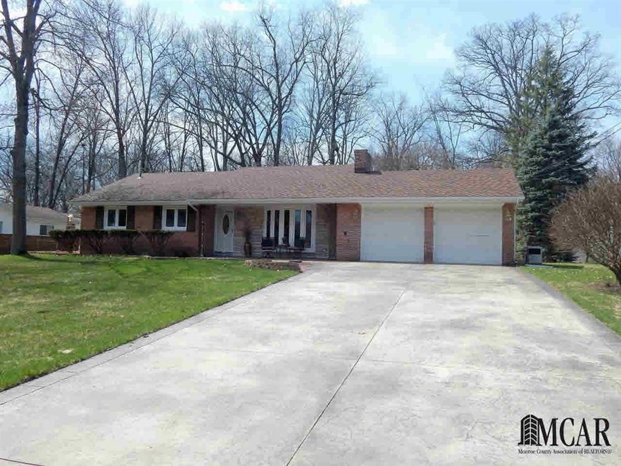8023 Comanche Trail