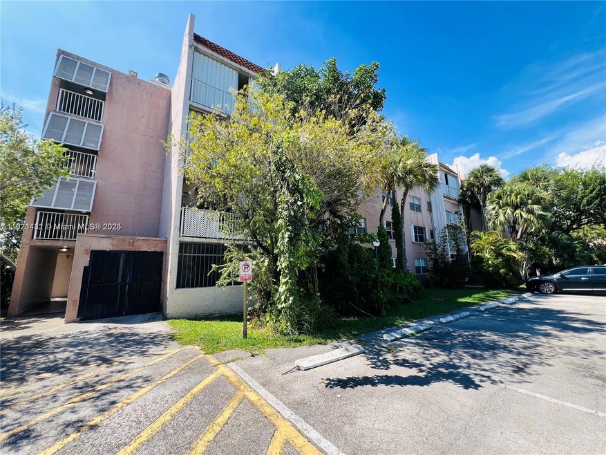 8405 NW 8th St unit 104, Miami, FL 33126 - photo 1