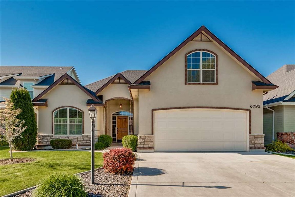 6795 E Greens Dr, Nampa, ID 83687 - photo 1