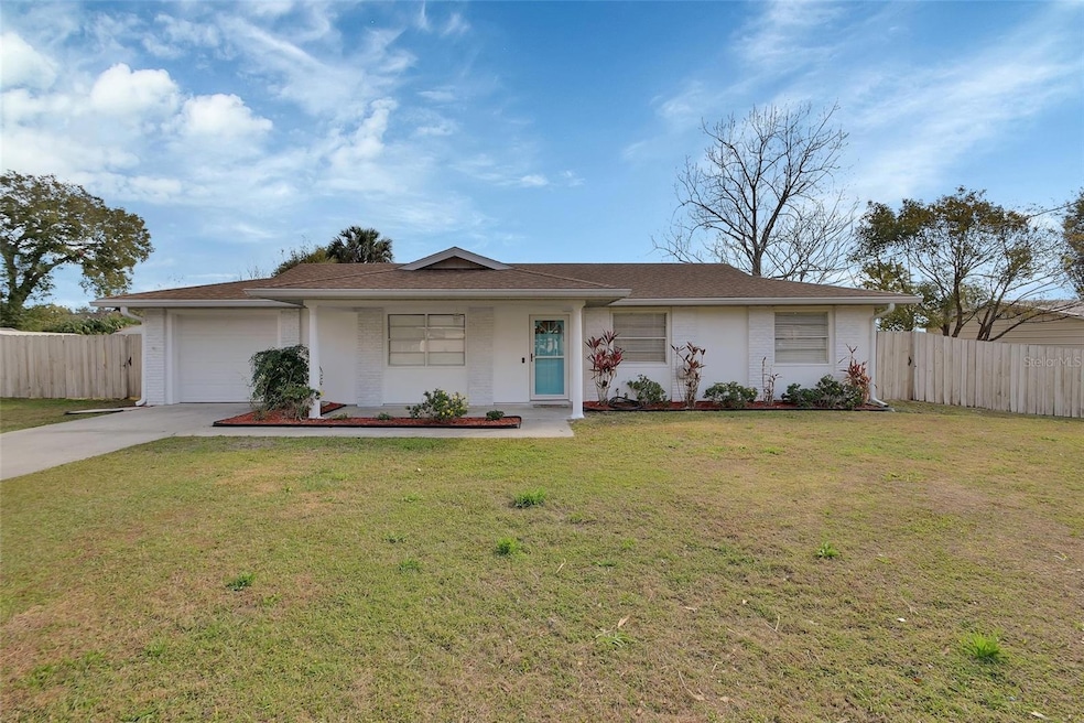 531 Land O Lakes Ct, Deland, FL 32724 - photo 1