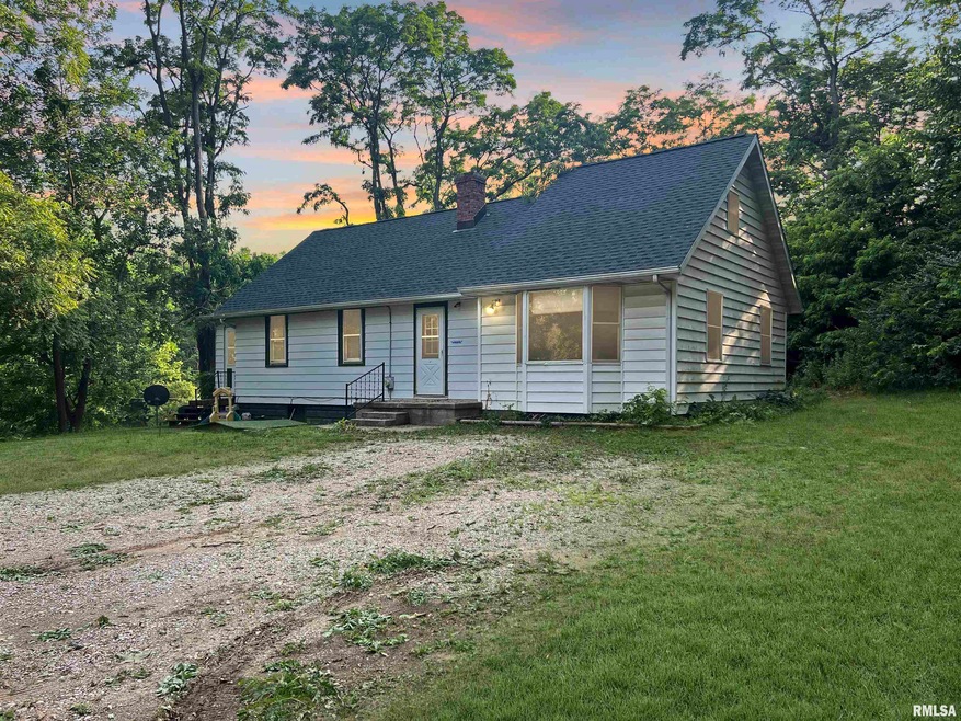 4907 W Southport Rd, Peoria, IL 61615 - photo 1