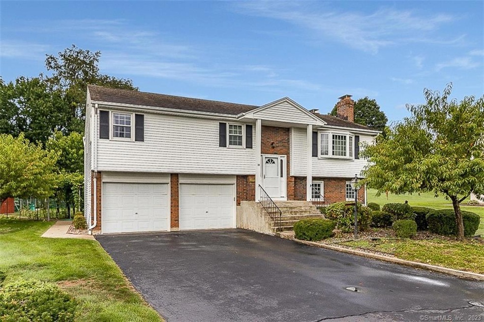 19 Cricket Ln, Newington, CT 06111 - photo 1