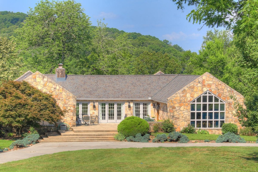 3135 W Gallaher Ferry Rd, Knoxville, TN 37932 - photo 1