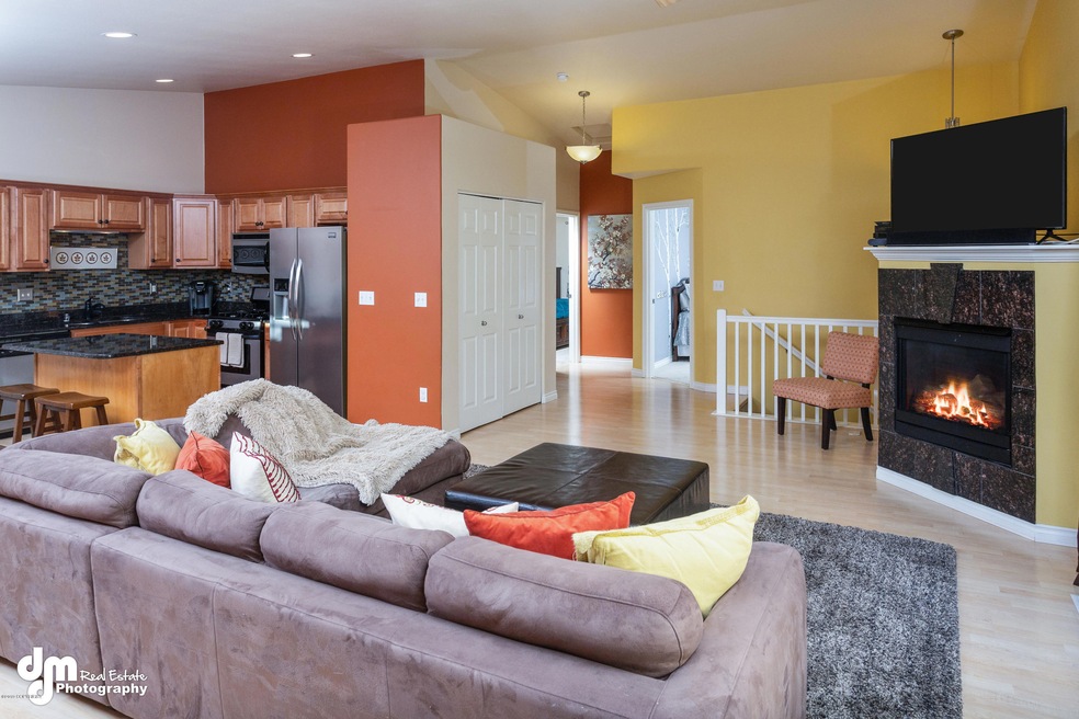 LIving_Room_DMD_4211
