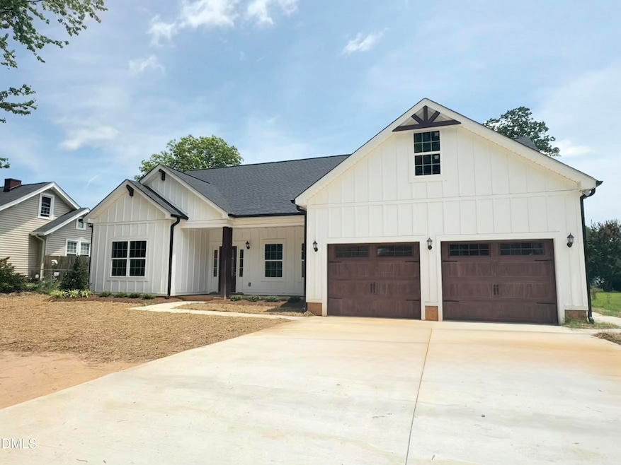 607 Salisbury St, Kernersville, NC 27284 - photo 1