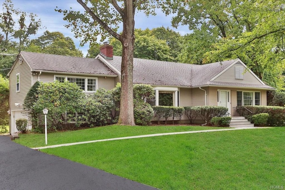 45 Old Farm Rd S, Pleasantville, NY 10570 - photo 1