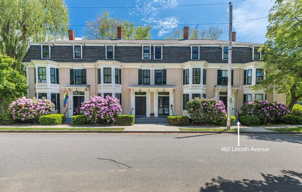 462 Lincoln Ave unit 4, Portsmouth, NH 03801 - photo 1