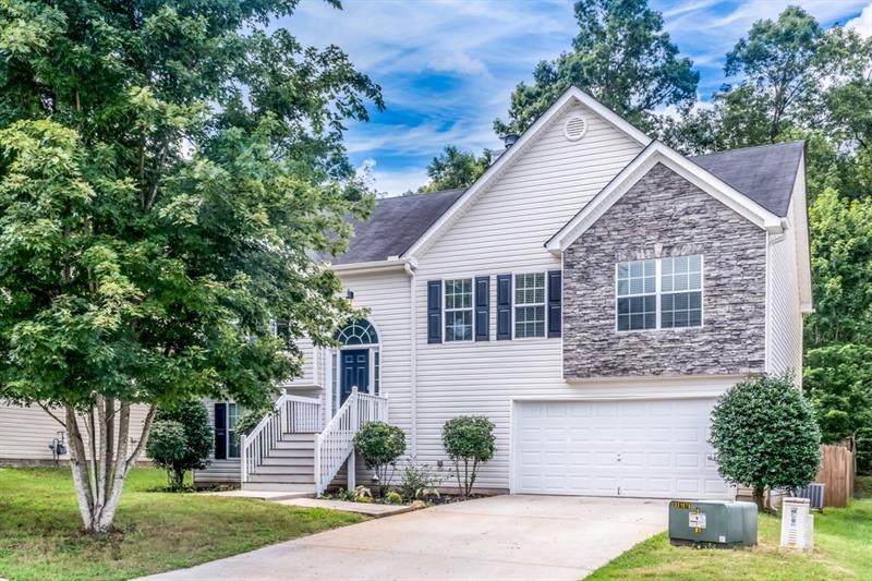 1166 Saint Phillips Ct, Locust Grove, GA 30248 - photo 1