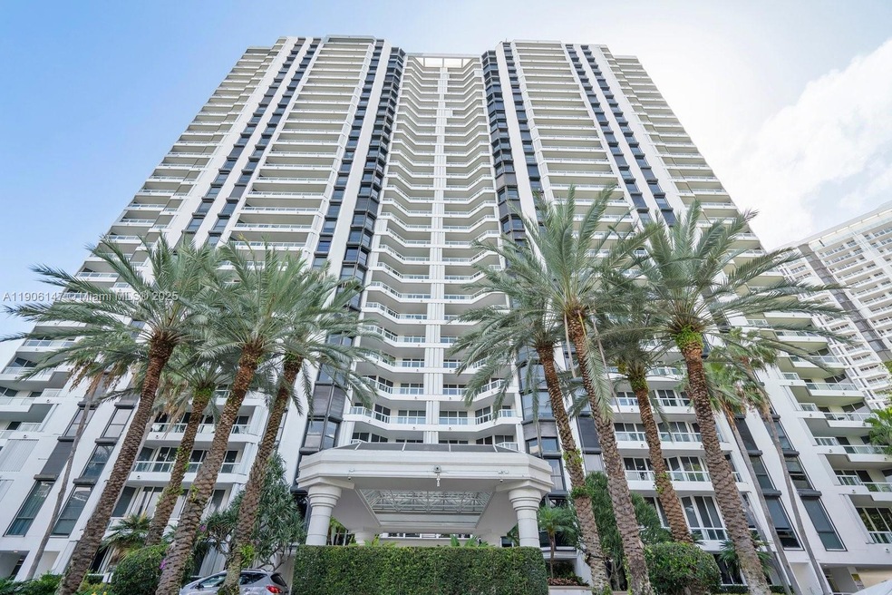 North Tower at the Point unit 2204, Aventura, FL 33180 - photo 1