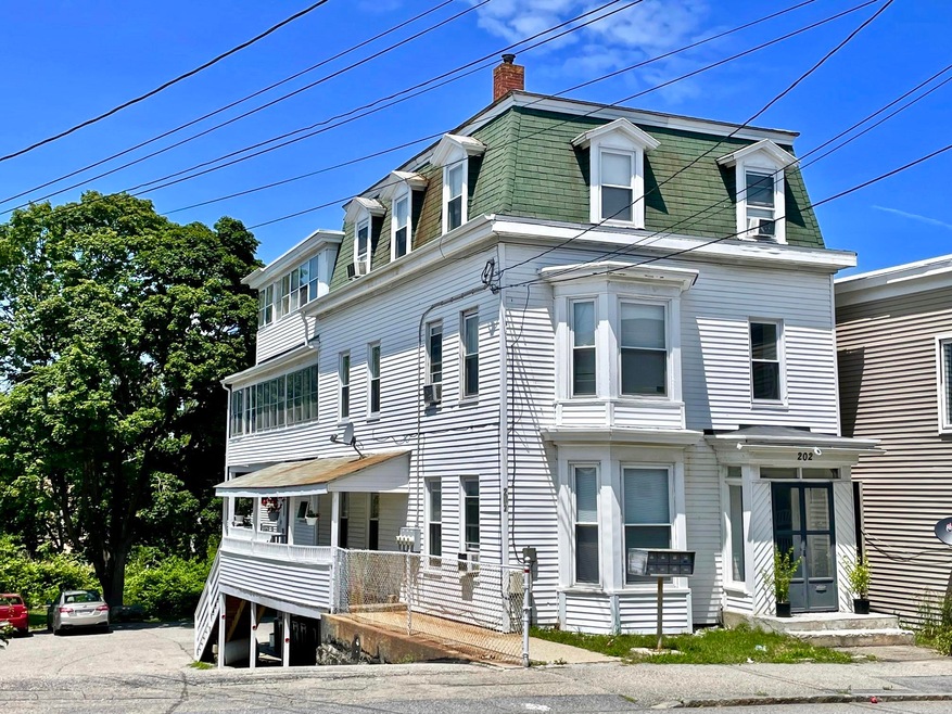 202 Elm St, Biddeford, ME 04005 - photo 1