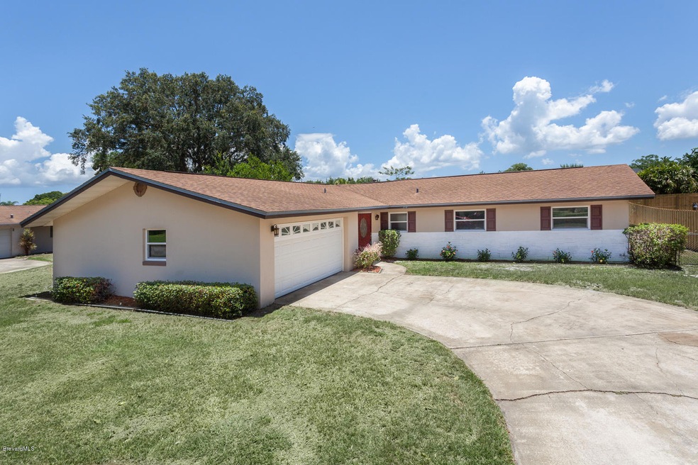 2585 Royal Oak Dr-10