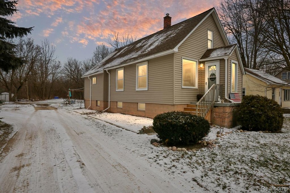 1-web-or-mls-25695 Bell Rd - 01.JPG