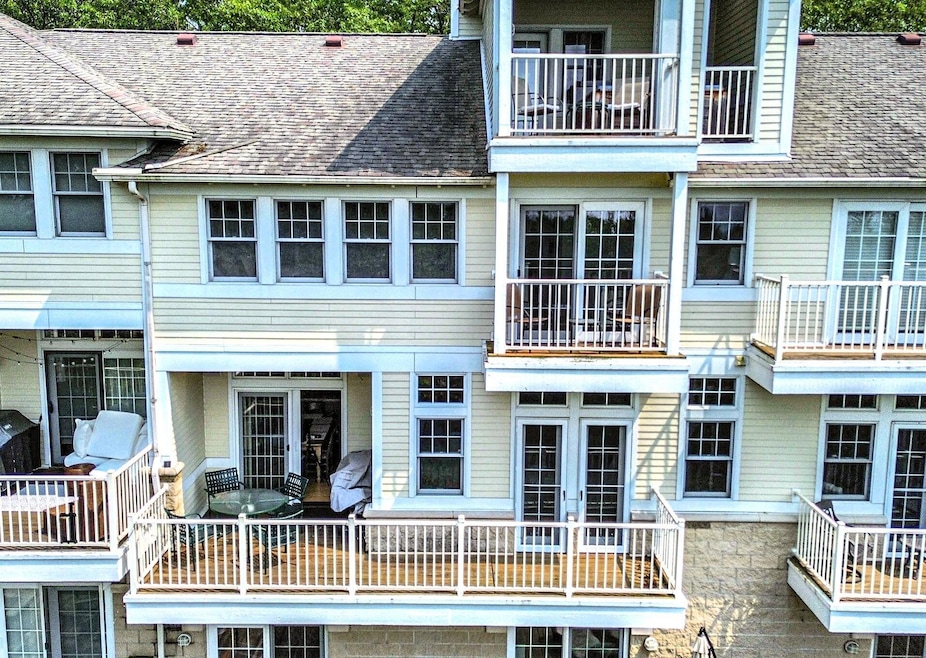 For Sale $999,000 • Co-Listing Agent