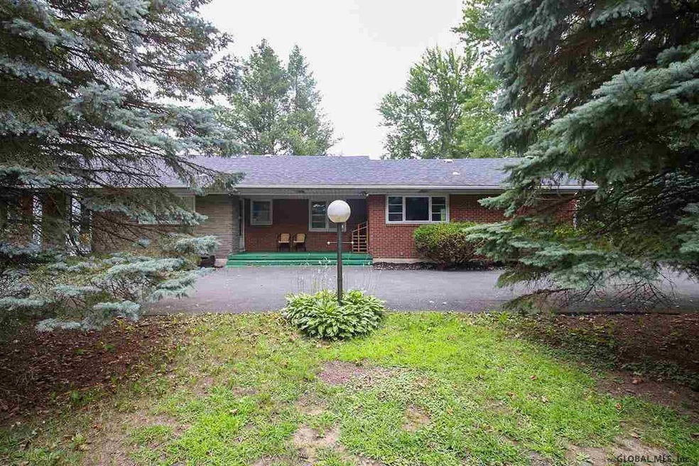 102 Williams Rd, Troy, NY 12180 - photo 1