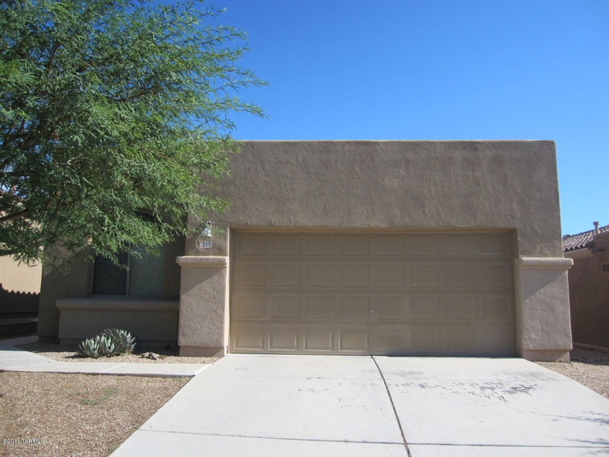 morenacritapicsoutside 001