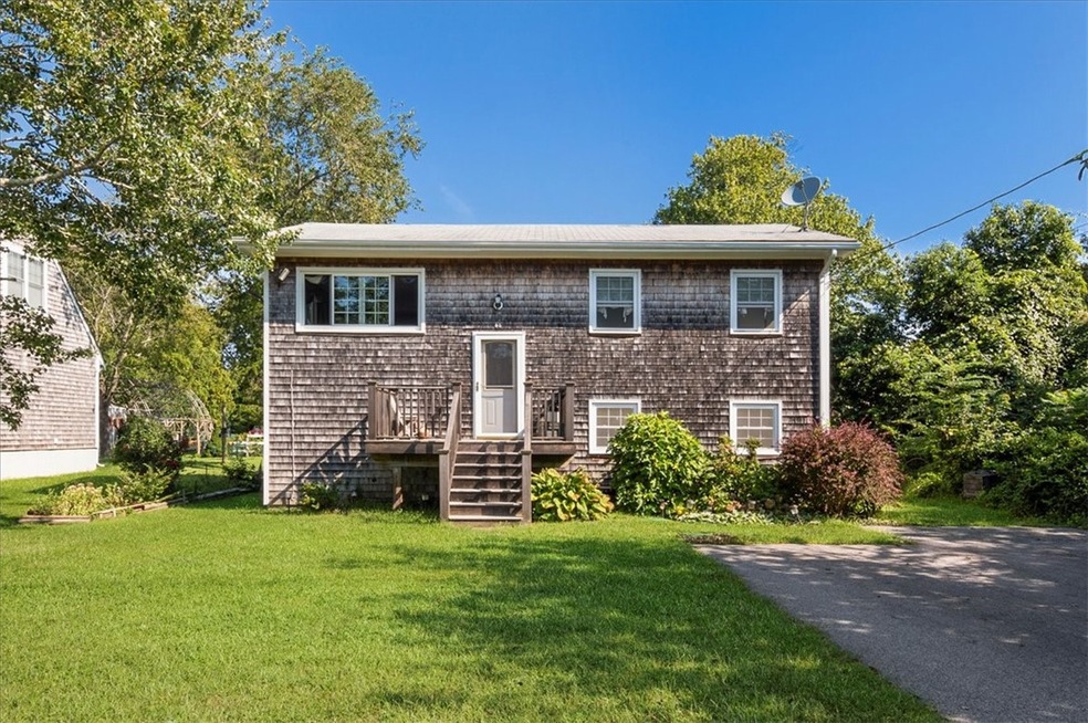 88 Mast St, Jamestown, RI 02835 - photo 1