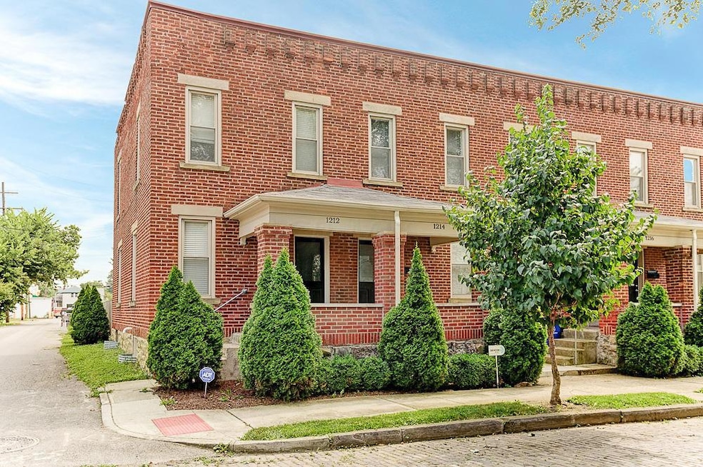 1214 S Washington