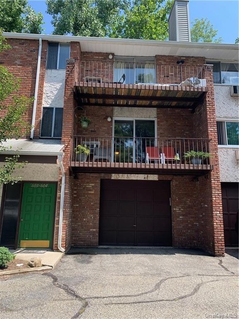604 Mountainside Dr unit 604, Southfields, NY 10975 - photo 1