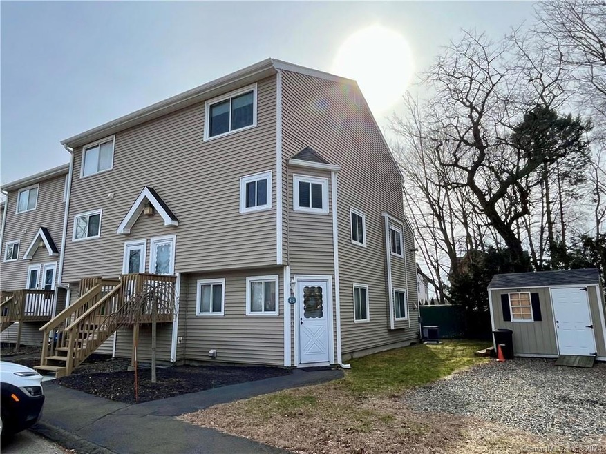 392 Elm St unit I3, West Haven, CT 06516 - photo 1