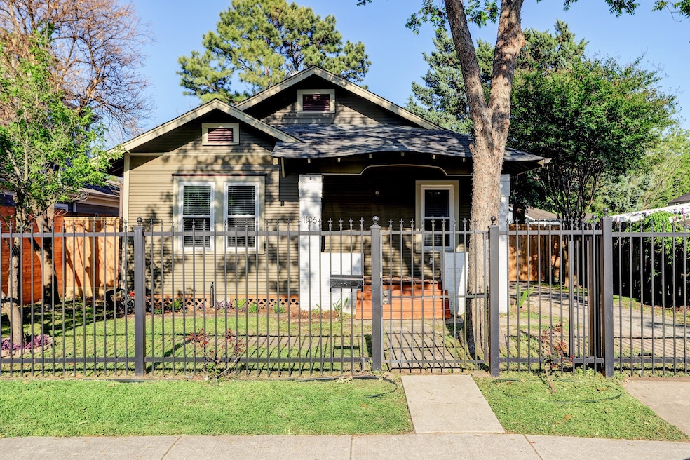 1106 Tabor St, Houston, TX 77009 - photo 1