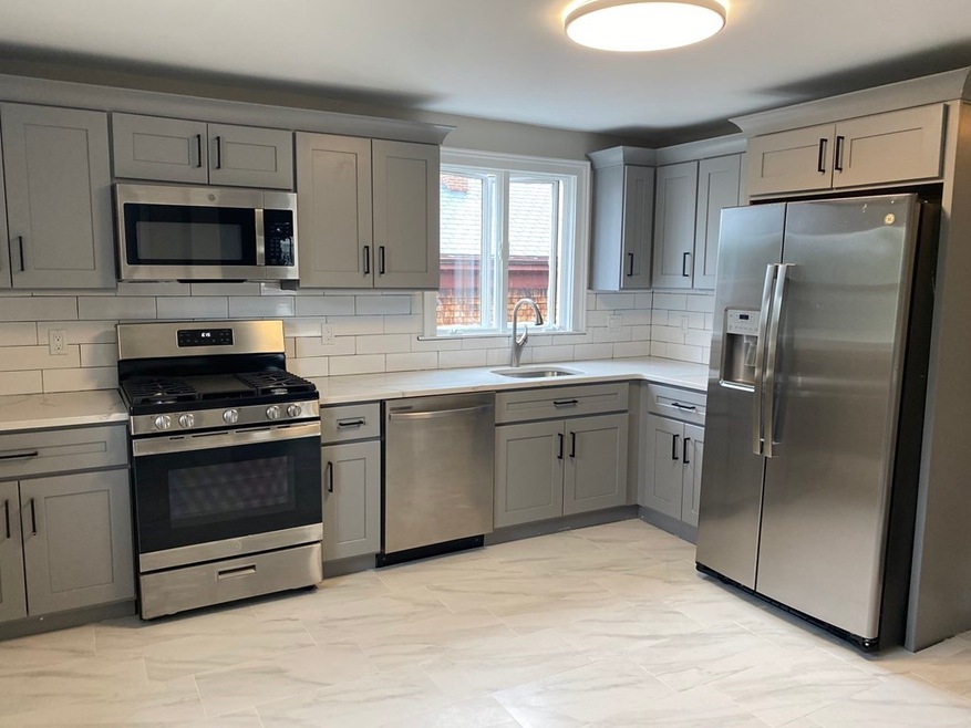 18 Palfrey St unit 2, Watertown, MA 02472 - photo 1