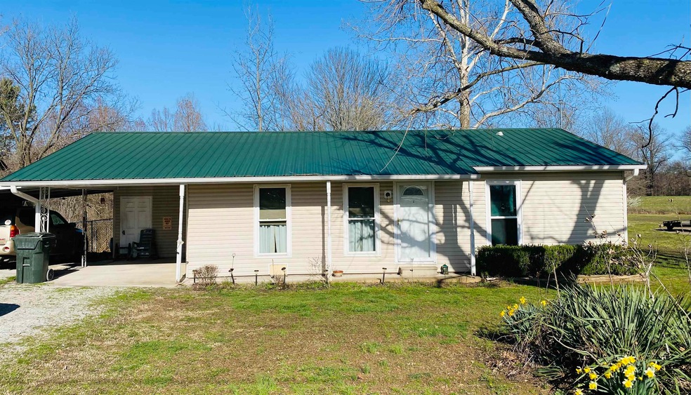 127 Trenton Hwy, Trenton, TN 38382 For Sale