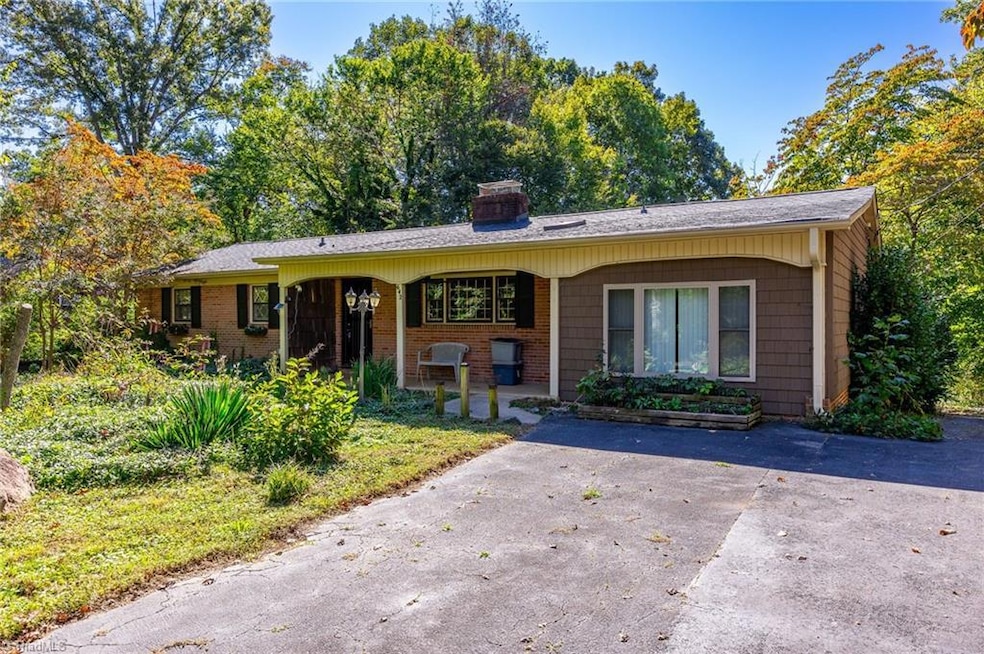 642 Omar Dr, Rural Hall, NC 27045 - photo 1