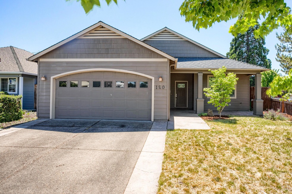 120 Aurora Ln, Central Point, OR 97502 - photo 1