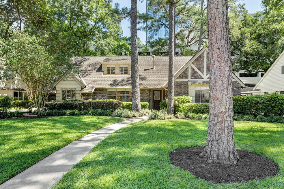 12226 Kimberley Ln, Houston, TX 77024 - photo 1