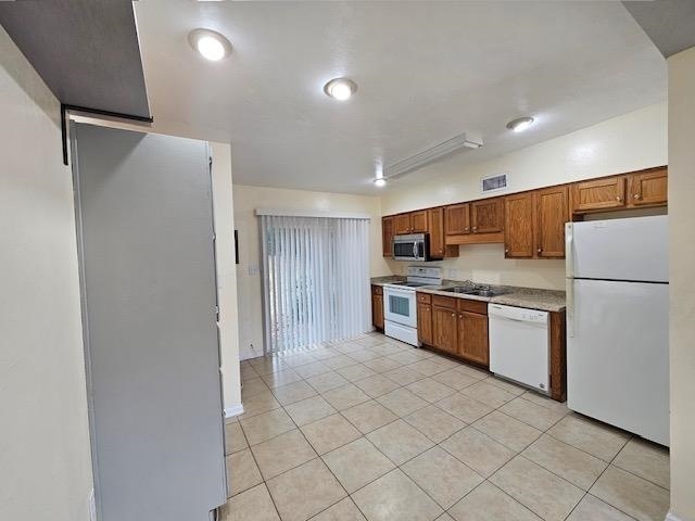 835 White Dr unit 835, Tallahassee, FL 32304 - photo 1