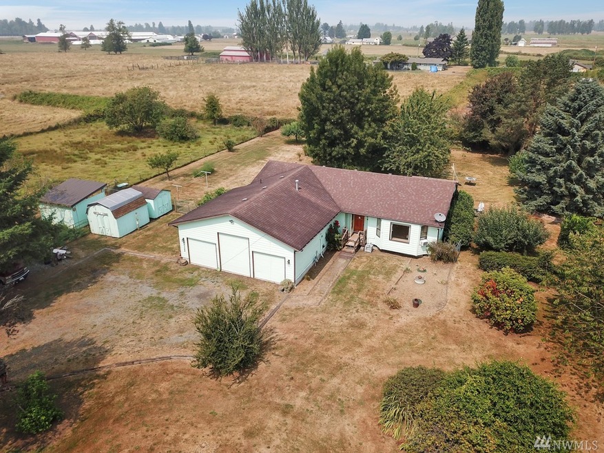 23828 SE 471st St, Enumclaw, WA 98022 - photo 1