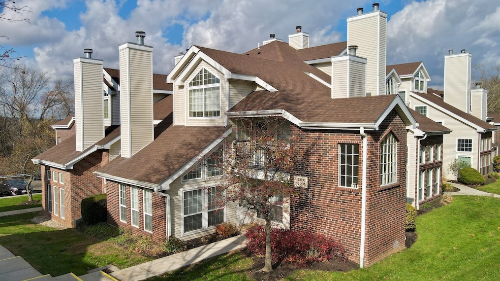 Welcome Home to 130 Carriage Crossing Lane, Middletown!