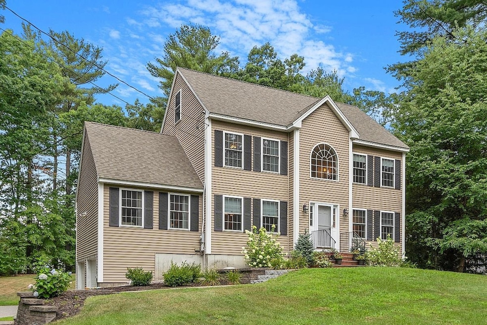 16 Sequoia Ln, Plaistow, NH 03865 - photo 1