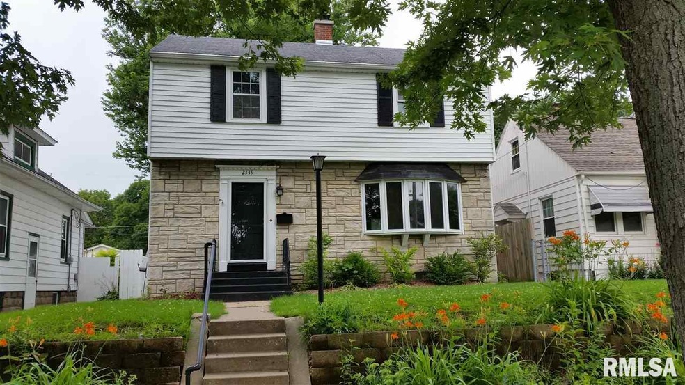 2119 3rd St, Moline, IL 61265 - photo 1