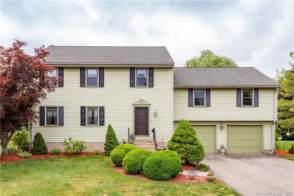 178 Hang Dog Ln, Wethersfield, CT 06109 - photo 1